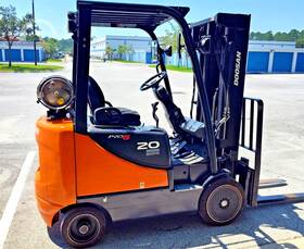 Gc20e-5 2016 Doosan Pro 5 Forklift Lp Powered Max Capacity 4 000lb - Low Hours