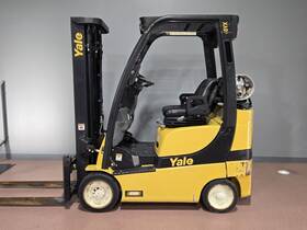 Glc040svxnrae082 2017 Yale Lpg 3 Stage Mast 4000 Lb Cushion Forklift Hyster