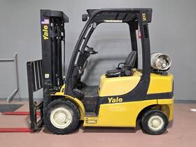Glp050vxndae086 2015 Yale Lpg 3 Stage Mast 5000 Lb Pneumatic Forklift Hyster