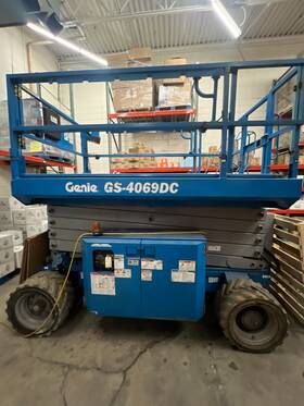 Gs4069 2013 Genie Dc 40ft Electric Scissor Lift
