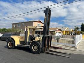 H330 Hyster Forklift Perkins Diesel 33 000 Lb. Capacity