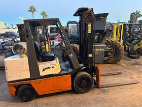 Kcugh02f35pv Nissan Forklift - 8k Lb Cap 3 Stage Mast Lpg