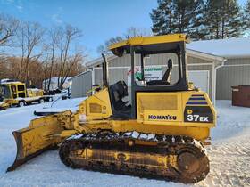 D37ex-22 Komatsu 12 Dozer 3 671 Hours