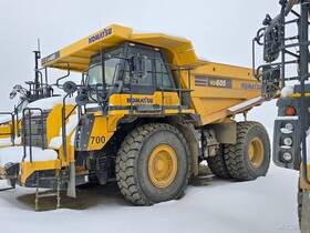 Hd605-8 Komatsu 2021 Articulated Truck 4 776 Hours Erops 69-ton Capacity