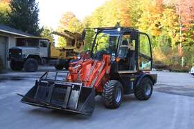L1800 L Tzel Clean - Articulated Compact Loader