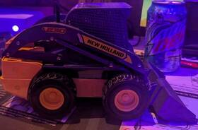L234 New Holland Skid Steer Metal Toy