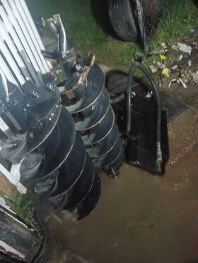 Landhonor Mad-12-12d Mini Auger Post Hole Digger Attachment 6in Skid Steer For Toro Dingo