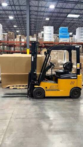 Lxe-37-189 2021 Big Joe Electric Forklift