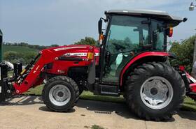 343114 Massey Ferguson 2860m 2023 Tractor 4wd 113 Hours Pallet Forks Stock#343114