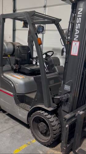 Mcug1f2f30lv Nissan 2012 Forklift Propane 5250lb Load Capacity