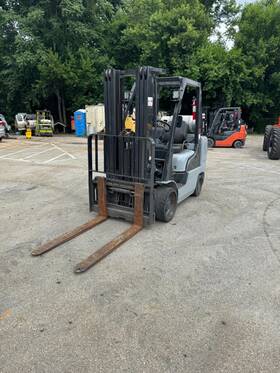Mcug1f2f35lv 2005 Nissan Cf70 Used Forklift 7 000lb Capacity Triple Mast And Side Shift