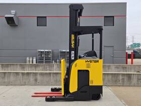 N35zrs2-14.5 2020 Hyster Electric Reach Truck Cushion Tire Narrow Aisle Forklift