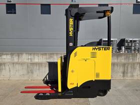 N40zr2-16.5 2017 Hyster Electric Reach Cushion Tire Narrow Aisle Forklift Yale