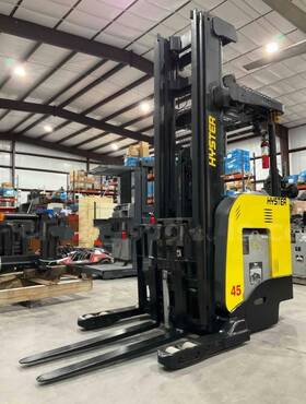 N45zr2-18.5 N45zr2-18 2018 Hyster Stand-on Reach Truck 36v Low Hours