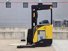 Ndr035ebnm36te095 2018 Yale Electric Reach Truck Cushion Narrow Aisle Forklift