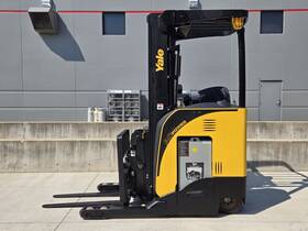 Ndr035ebns36te095 2018 Yale Electric Reach Truck Cushion Narrow Aisle Forklift