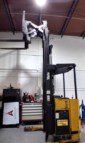 Nr035abnl36se095 Yale Three-wheel Electric Stand-up Forklift