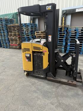 Nr3000 Caterpillar Forklift Reach Standup