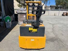 Pdc-30-106 Big Joe Walk Behind Electric Forklift