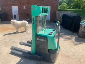 Pwt18n 2021 Full Electric Walkie Stacker Mitsubishi 3528 Lb