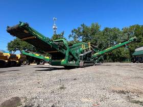 R155 2020 Mccloskey Crawler 15ft X 5ft Vibratory Aggregate Screening Plant Bidadoo