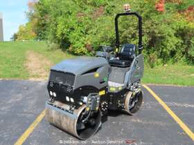 Ra12v Smooth Double Drum Vibratory Riding Roller Compactor