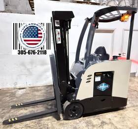 Rc5735-30 2022 Crown Rc5700 Narrow Aisle Forklift Mast 190 Inch Cap 3000 Lbs. 2 281 Hours