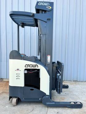 Rd5725-30 2010 Reconditioned Crown Deep Double Reach 3000lb Forklift