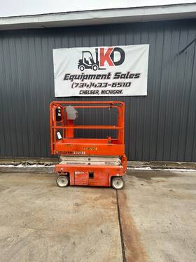 S3215e 2021 Snorkel Scissior Lift