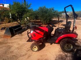 Sa221 2019 Yanmar 4wd Tractor With Front End Loader