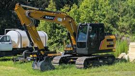 342834 Sany Sy135c 2023 Compact Excavator 16.4 Ton Stock # Backfill Blade
