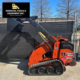 Sk600 2020 Ditch Witch Stand-on Skid Steer Track Loader Diesel Kubota - 1368 Hrs