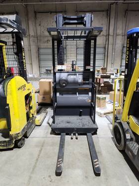 Sp355 Crown Electric Order Picker 24v. Sp 3500 Series
