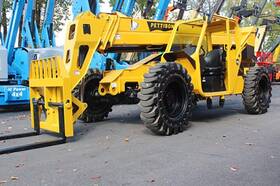 T944x 2019 Pettibone 3023 Hours Auxiliary Hydraulics 9000 Lb Diesel Telehandler
