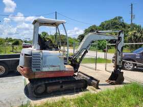 Tb125r Mini Excavator - Takeuchi