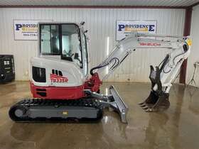 Tb335r 2023 Takeuchi Cab Straight Blade Thumb Mini Track Excavator