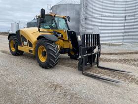 Th408d 2019 Caterpillar 4x4x4