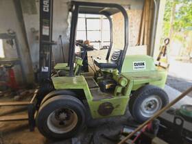 Tt40 Clark 4000 Lb 2 Stage Dual Front Pneumatic Tire Gas Forklift 2-stage Mast
