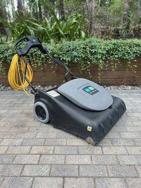 V-wa-30 2022 Tennant Walk-behind Vacuum