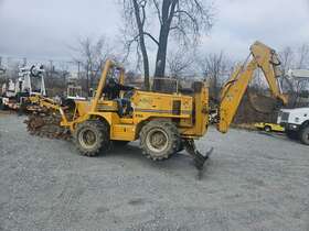 V120 2004 Vermeer R/t Ride-on Trencher Backhoe Backfill Blade 3.9 Cummins Hydro