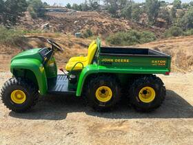 W006x4x026399 John Deere 6x4 Gator
