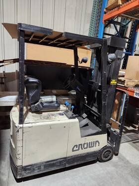 W3-18-680 Crown Electric Forklift With Battery Model