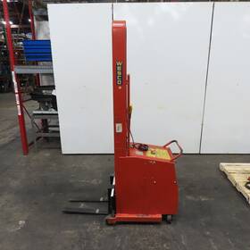 Pcbfl-76-25 Wesco 1000lb 12v Battery Powered Stacker Straddle 75 Inch Lift 25 Forks