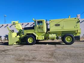 Wt-2206 1982 Oshkosh Wt2206 Snowblower With Snogo Snow Blower