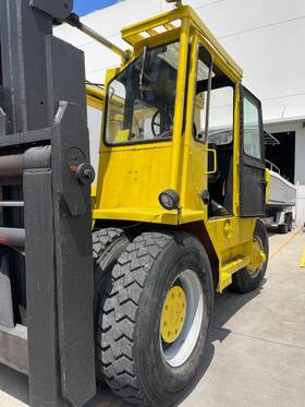 Y-30-wos Fork Lifts For Sale Model Serial Number S-58-9713 Capacity 42400 Lbs