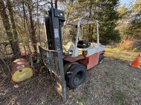 Ygf03a4 Ygfo3 1985 Nissan 3-stage 8500 Lb Diesel Forklift