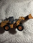 1:50 Ertl Case 621C Wheel Loader No Box. Fixed Price $24.40.
