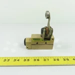 Moujen MJ1-6114 15A Adjustable Roller Lever Limit Switch 250/480VAC IP67. Fixed Price $24.99.