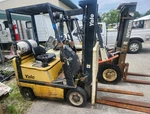 Fork Lift Truck, Yale GLC030AFN UAE082 Parts Non Running Golden, Ms 3,000LB. Fixed Price $1400.00.