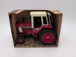 1/16 Ertl Farm Toy International 1086 Tractor Wide Front #3. Fixed Price $149.99.